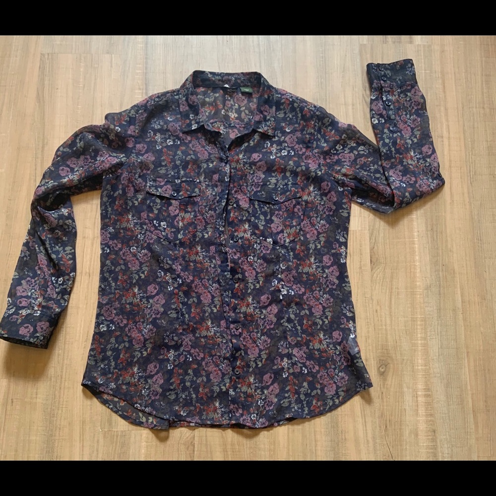 Eddie Bauer Womens buttondown blouse, size L